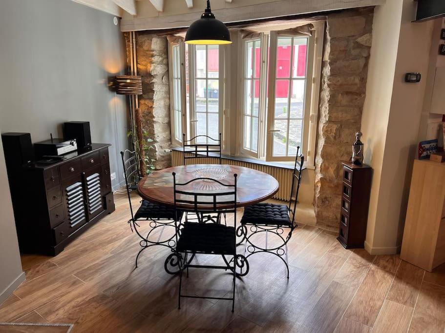 Charme Et Calme Au Coeur De Ville Moret-sur-Loing Ngoại thất bức ảnh